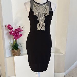 ⛩ Easel Black Sleeveless Dress